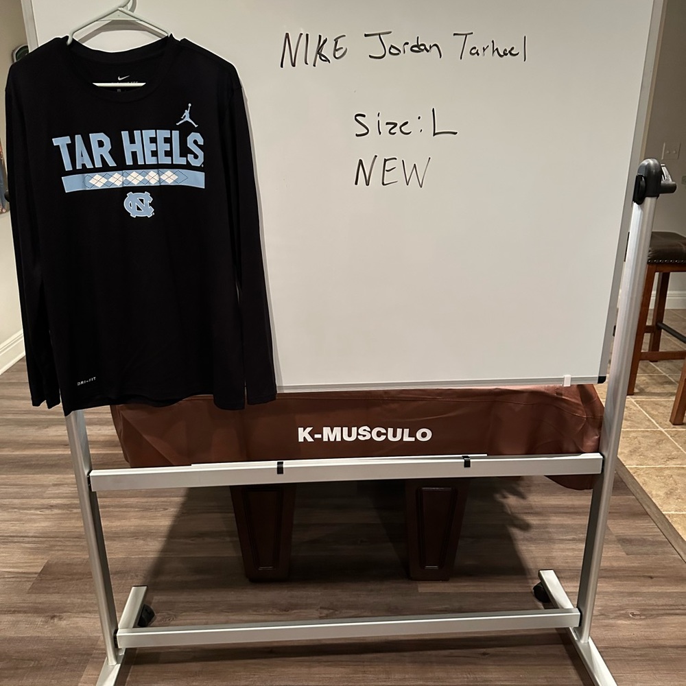 Nike Michael Jordan Tarheel Long Sleeve Shirt